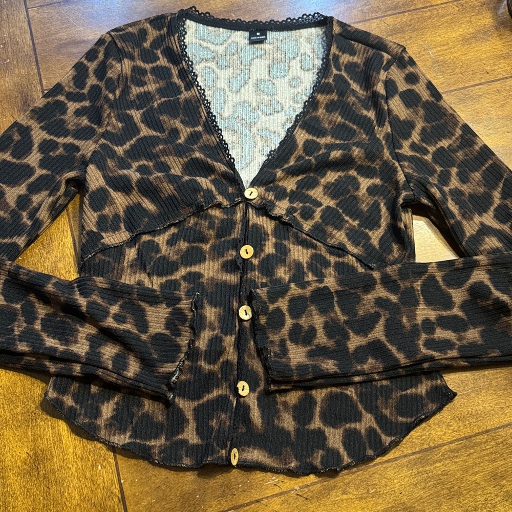 New Leopard Print Button-Up Ribbed long sleeve top~ - Picture 7 of 10